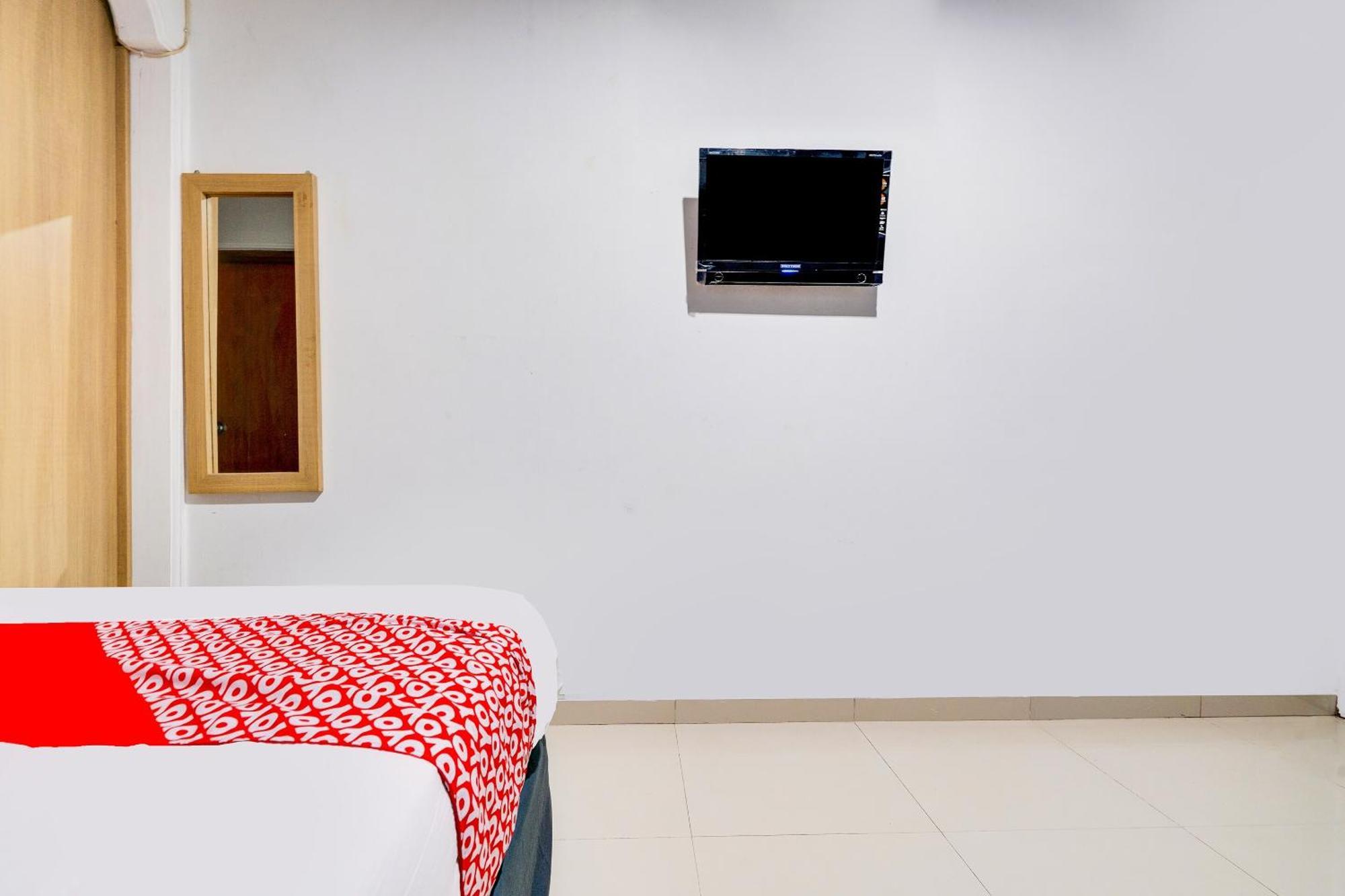 Oyo Life 91994 Sawerigading Jatinangor Syariah Hotel Sayang Kültér fotó