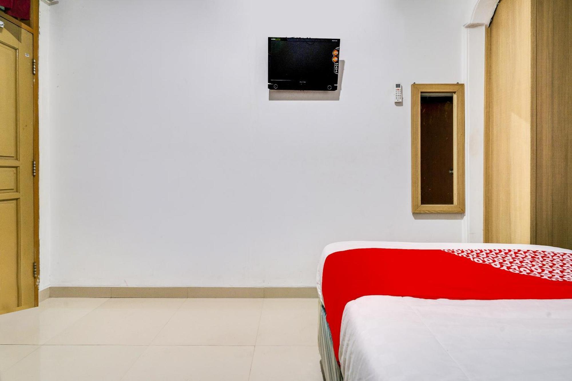 Oyo Life 91994 Sawerigading Jatinangor Syariah Hotel Sayang Kültér fotó